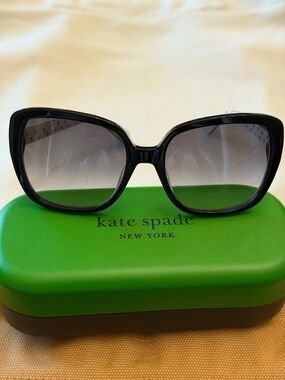 kate spade Black Oversized Sunglasses with Gradient Lenses NEW